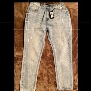 NBW w/Tag. Brand: Vero Moda. Style: Rise Rise High Riae